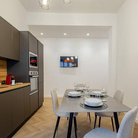 Residenza Camillo - Palermo Centro Apartment ภายนอก รูปภาพ